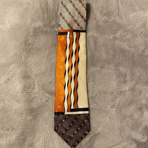 Rosetti Tie - Picture 1 of 4